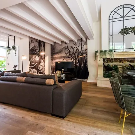 Villa Victoria Garden Keyweek Villa With Patio In Downtown Biarritz Biarritz