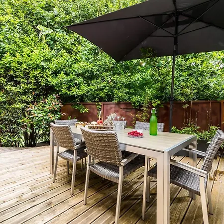Victoria Garden Keyweek Villa With Patio In Downtown Biarritz Villa