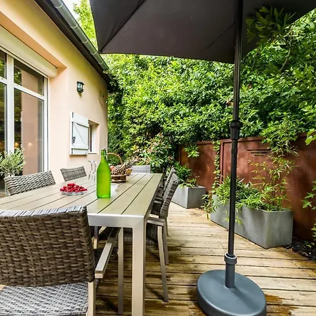 Βίλα Victoria Garden Keyweek Villa With Patio In Downtown Biarritz